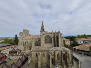 Cité de Carcassonne mit Kleinkind