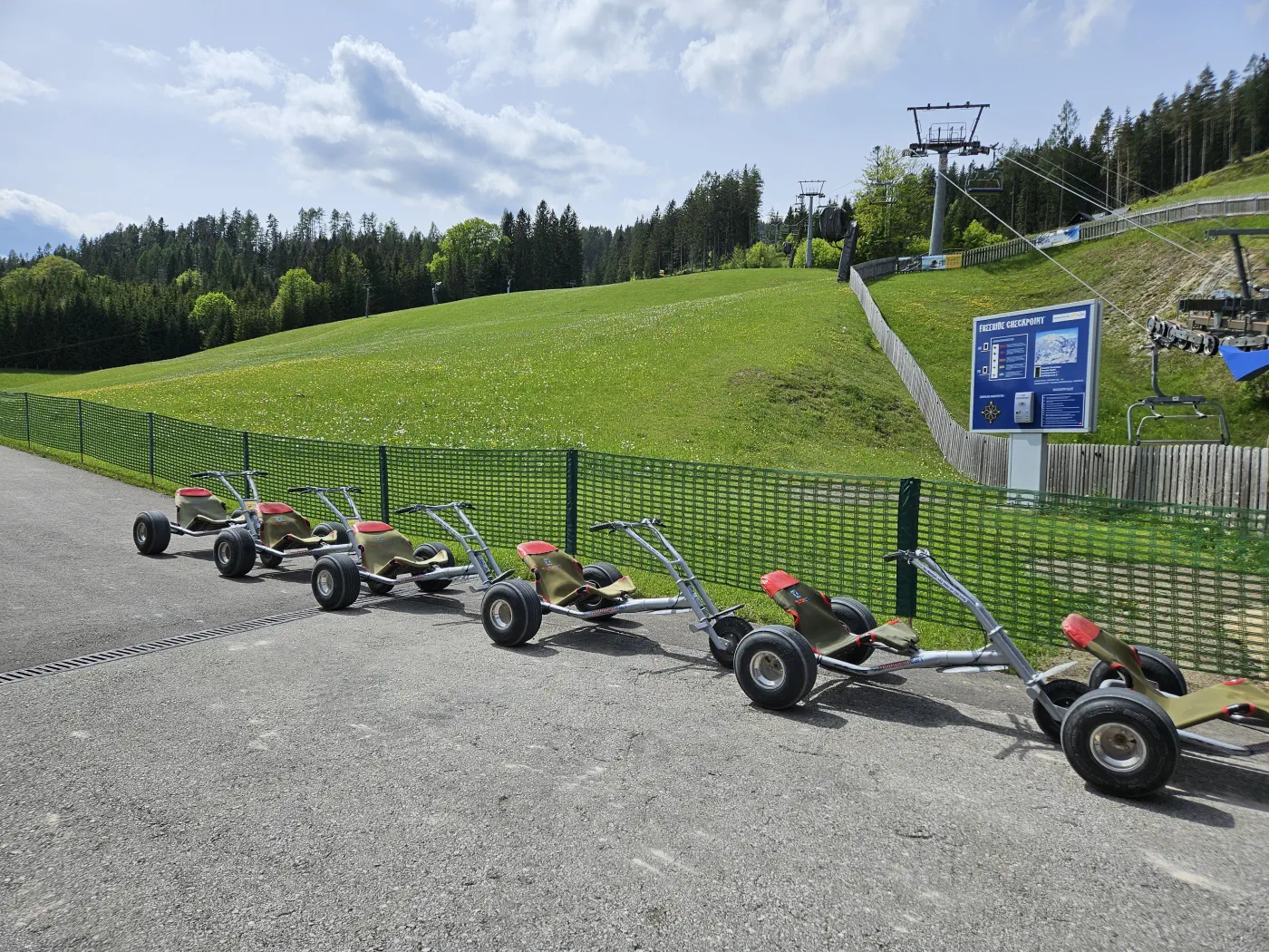 Gemeindealpe Mitterbach mit Kleinkind