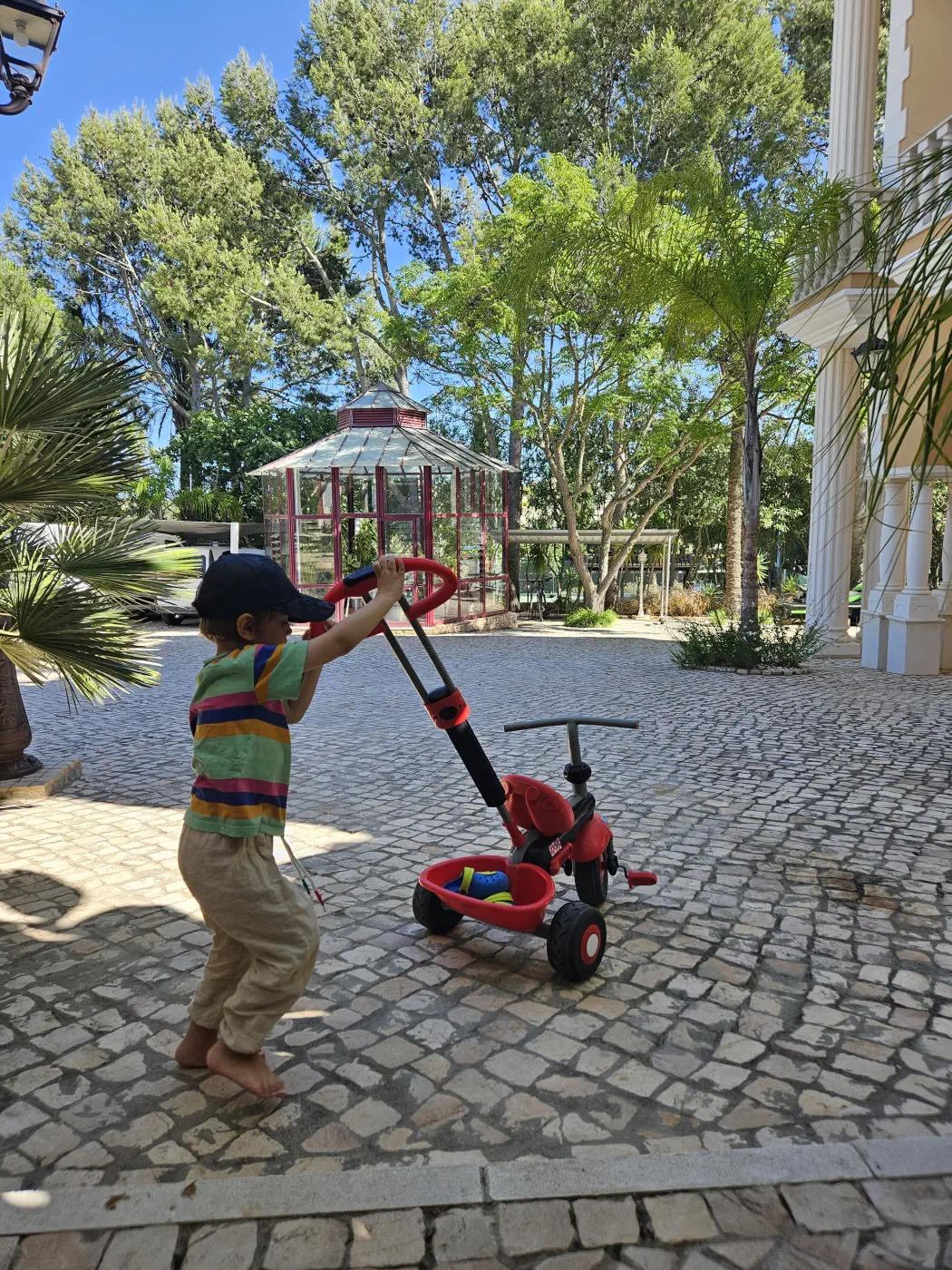 Lagos Resort mit Kleinkind