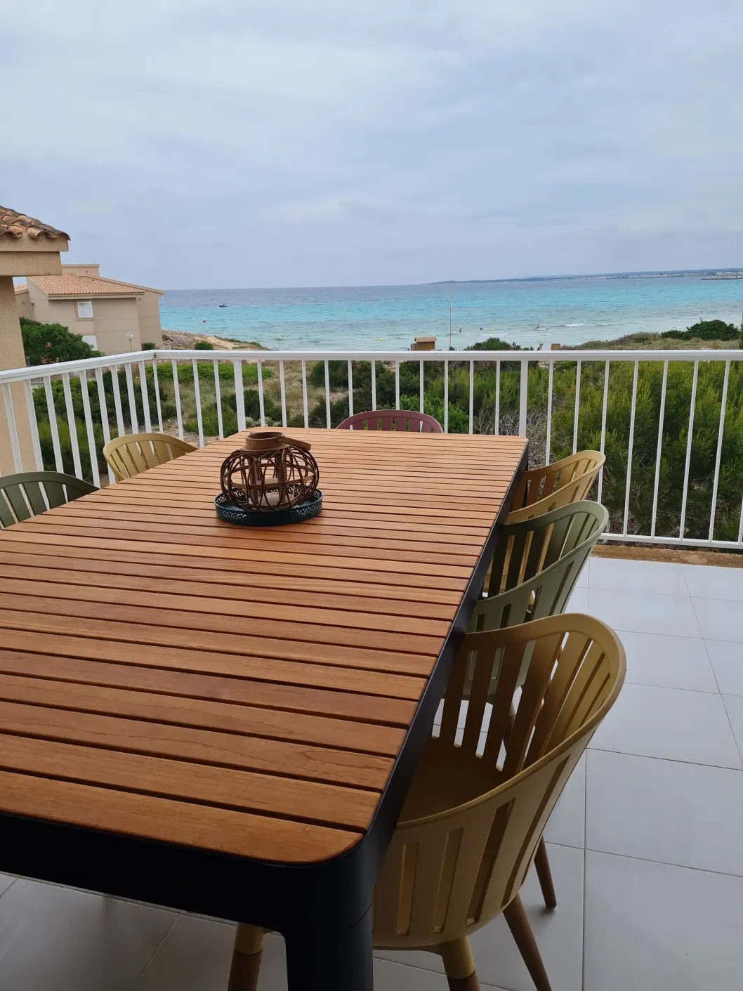 Terrasse mit Platz für bis zu 10 Personen