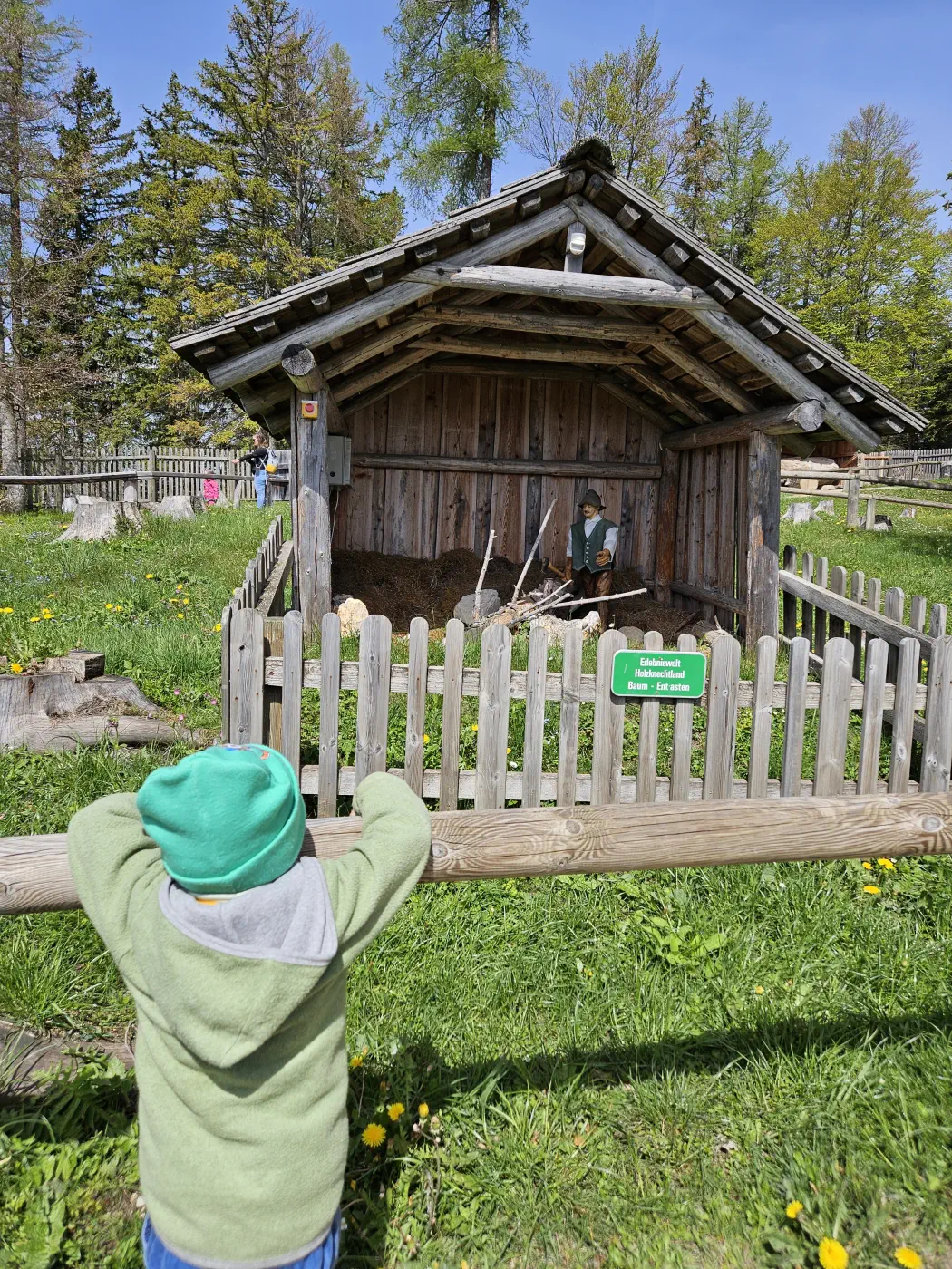 Steiermark Almspielplatz Kleinkind