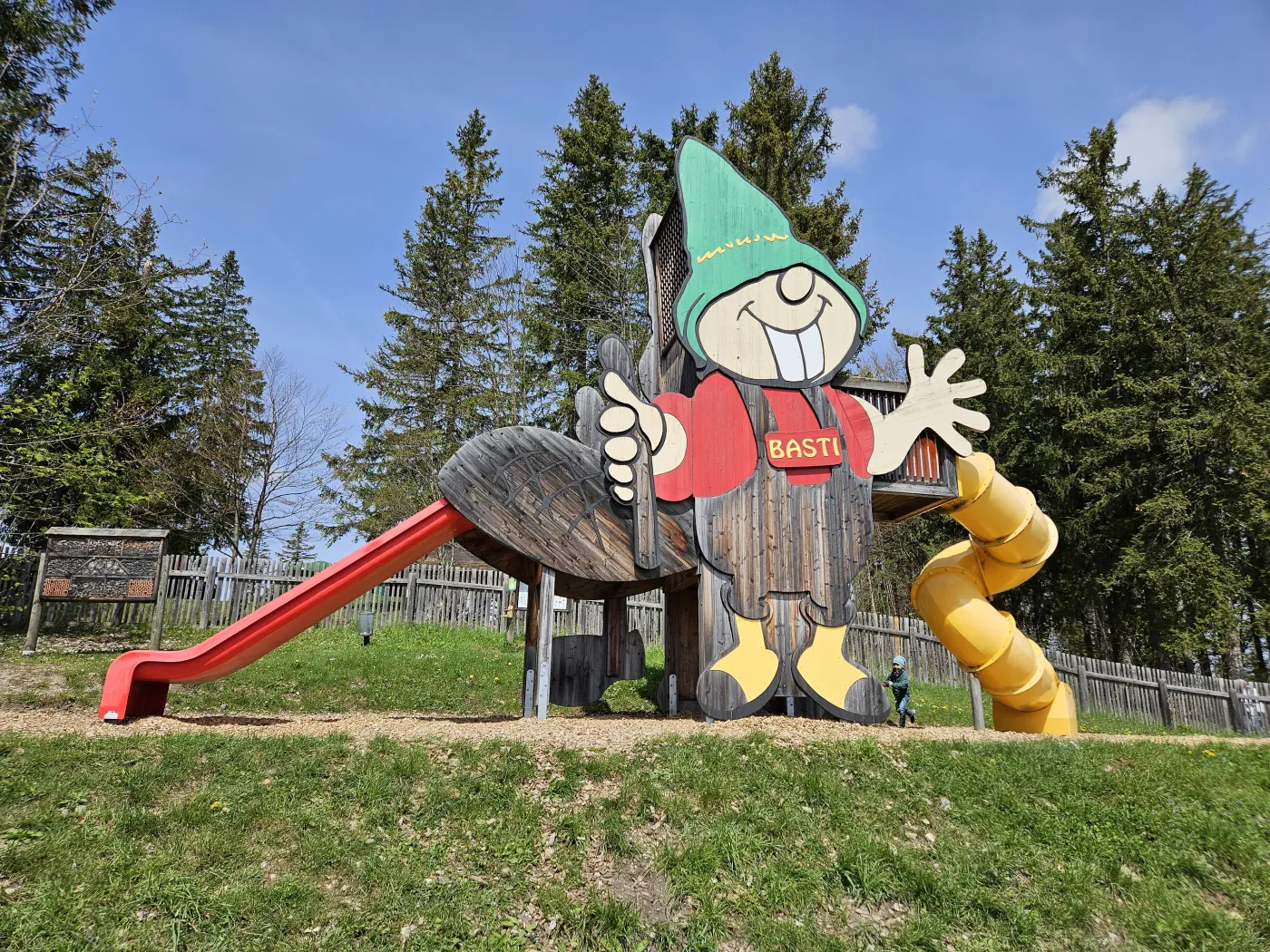 Steiermark Almspielplatz Kleinkind