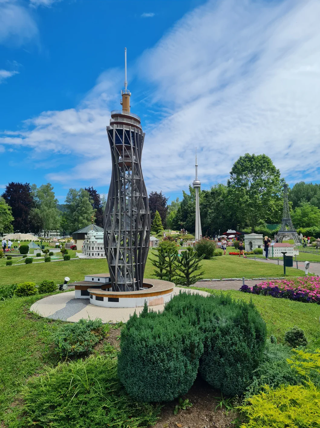 Klagenfurt Minimundus mit Kleinkind
