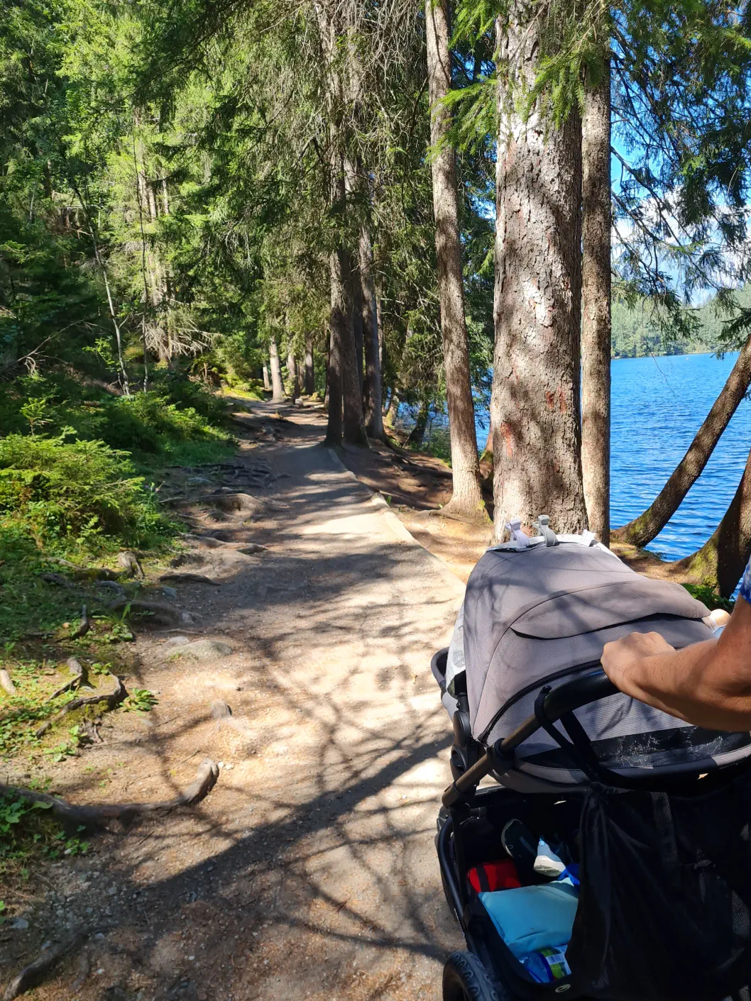 Piburger See mit Kinderwagen