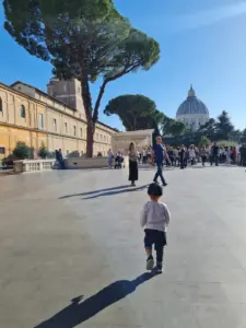 Peppino unterwegs in den Vatikanischen Museen