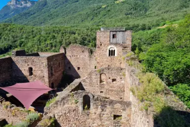 Burg Boymont mit Kinderwagen